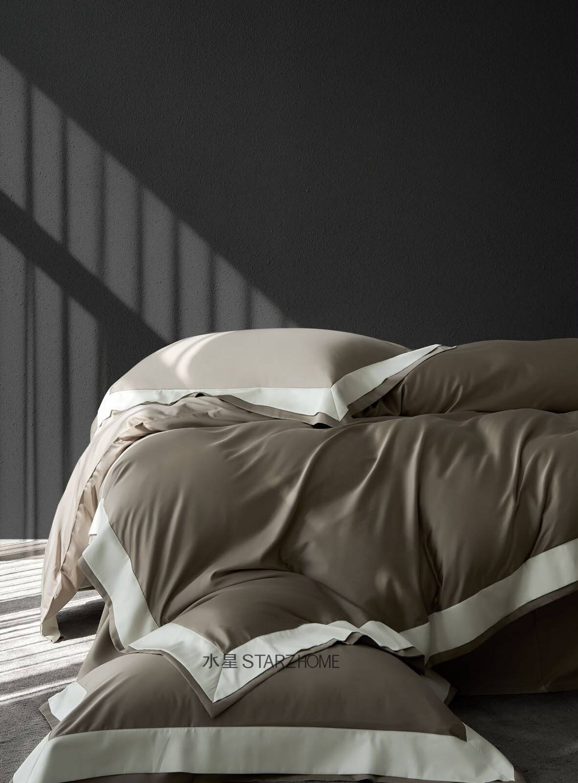 Hepburn T.|Lenjerie de Pat 4 Piese| 60% Tencel si 40% Bumbac|