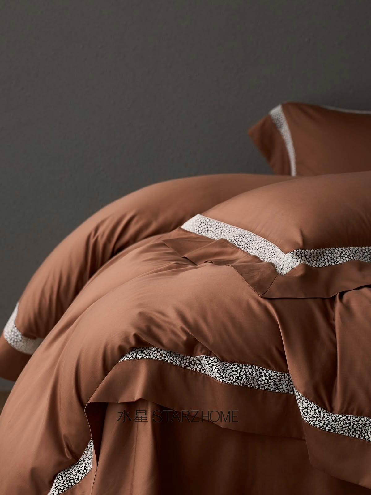 Hepburn T.|Lenjerie de Pat 4 Piese|Dantela Brodata M2| 100% Bumbac